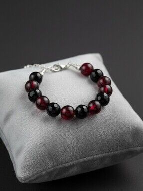 NWT Elegant Black and Red Beaded Bracelet